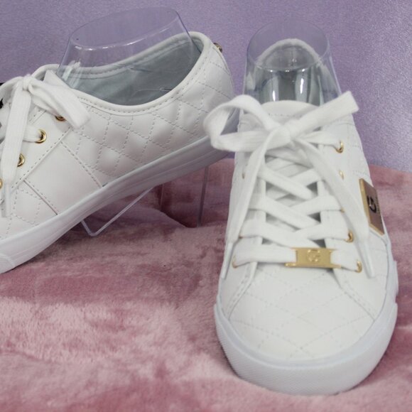 GBG Los Angeles White Quilted Sneakers Women’s Size 8.5 NWOT - Picture 3 of 7